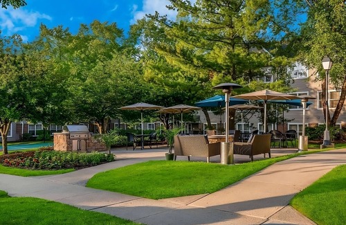 Mount Tabor Apartment | Relax in Pet-Friendly 2BR Suites with Kitchen and Breakfast