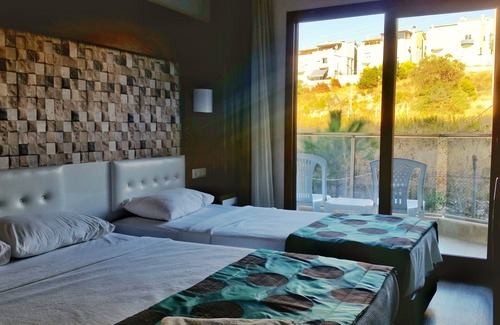 Kusadasi City Centre Hotel | Comfort Ada Class Hotel: Relaxing Stay with Pool & Spa