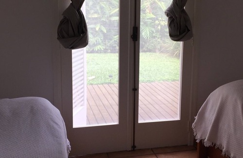 Silop House | Relaxing Retreat Steps from Pristine Beaches and Ocean Views