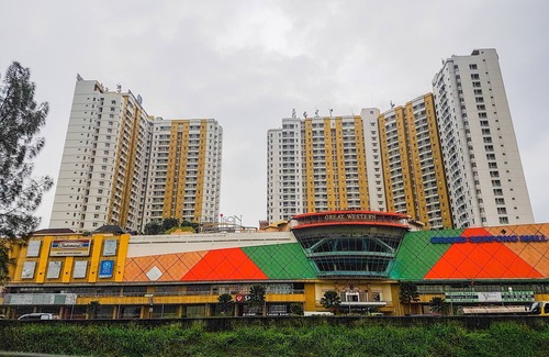 Panunggangan Utara Apartment | Cozy 2BR Retreat at Great Western Resort with Breakfast