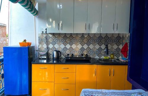 Orchha Apartment | Cozy Retreat: Pet-Friendly with Exceptional Guest Ratings