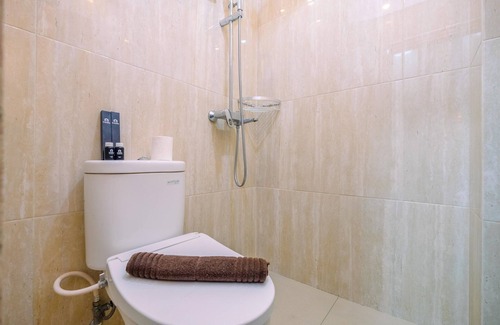 Kayu Putih Apartment | Cozy Living Studio at Tifolia Apartment with Breakfast