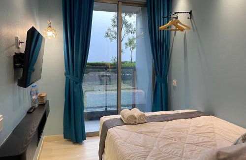 Pantai Indah Kapuk Apartment | Cozy Private Room at Goldcoast PIK with Ocean View & Pool