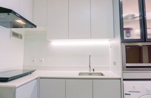 Pantai Indah Kapuk Apartment | Inviting 2BR Apartment with Pool at Gold Coast
