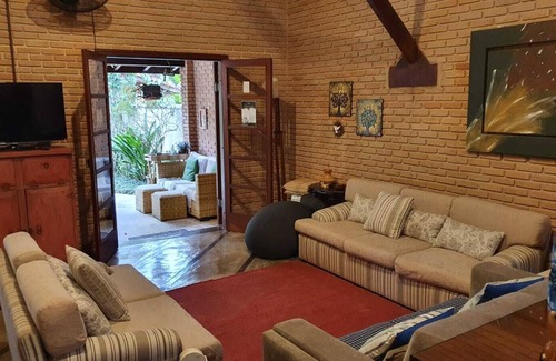 Barra do Una House | Relaxing Retreat on the North Coast with Oceanfront Views