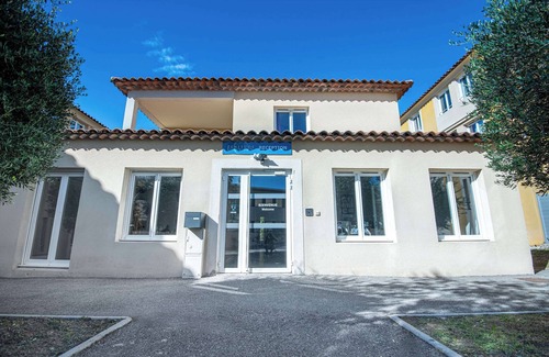 Le Tholonet Apartment | Relaxing Retreat at Zenitude Hôtel - Résidences Le Tholonet