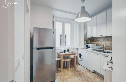 Sacramento Apartment | Experience Comfort in the Heart of Lisbon with Spa Access