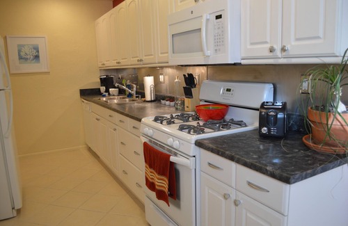 Victory Hills House | Exceptional Location with Pool, Breakfast & Family Amenities