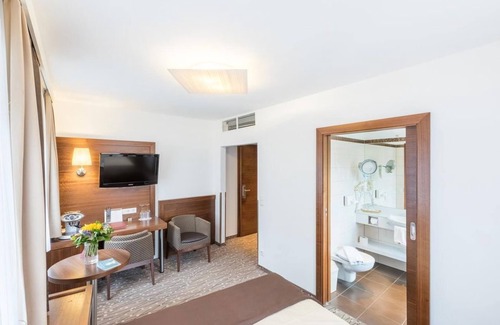 Nonntal House | Comfort Double Room at Austria Classic Hotel & Gasthof Hölle
