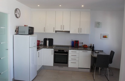 La Victoria de Acentejo Apartment | Idyllic Comfort Apartment with Pool & Ocean Views for Families