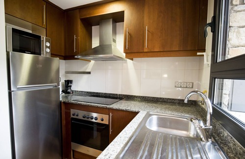 Escaldes-Engordany Apartment | Comfort Escaldes: Apartment with Free Parking & Lake Views