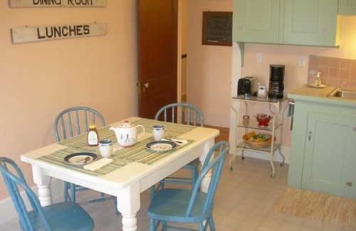 Damariscotta Apartment | Discover Comfort at Found Literary Lodging - 10/10 Rating