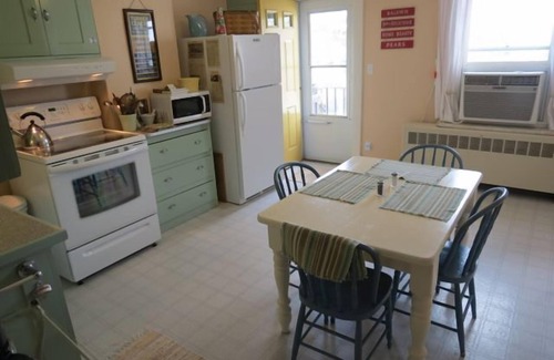 Damariscotta Apartment | Discover Comfort at Found Literary Lodging - 10/10 Rating