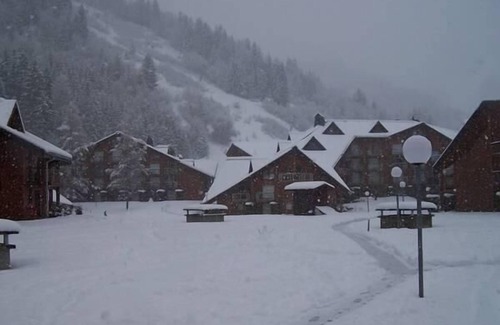 Les Contamines-Montjoie Apartment | Cozy 4-Person Apartment with Family-Friendly Amenities