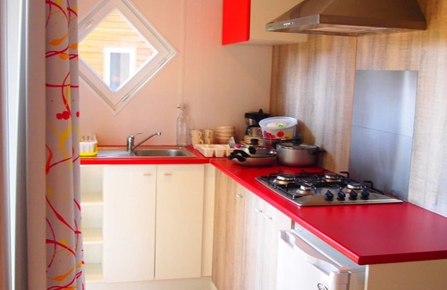 Vieux-Boucau-les-Bains Resort | Cozy Hazelnut Suite with Spa & Breakfast for 4 Guests