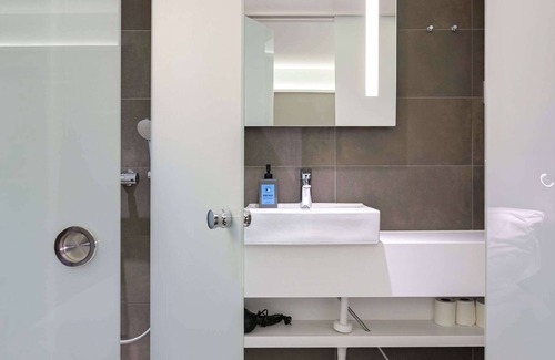 Aviapolis Hotel | Convenient Comfort Hotel Xpress Helsinki Airport Awaits