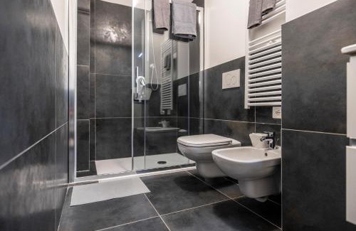 Clusone Apartment | Pet-Friendly Comfort House in Centro with 9.7/10 Rating