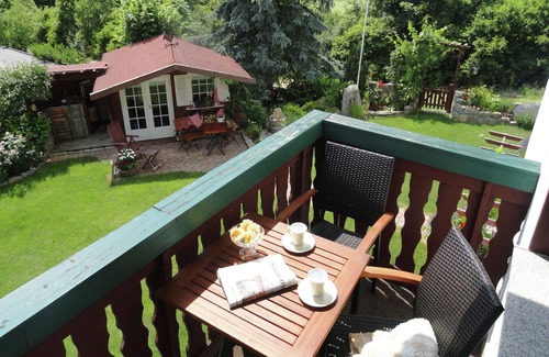 Zeil Villa | Stunning Apartment with Garden in Zeil am Main - 9.8 Rated