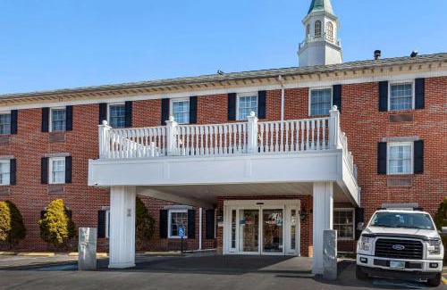Auburn Hotel | Convenient Stay at Comfort Inn Auburn-Worcester for Families