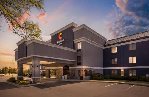 Bourbonnais Hotel | Convenient Comfort Inn Bourbonnais with Pool & Breakfast