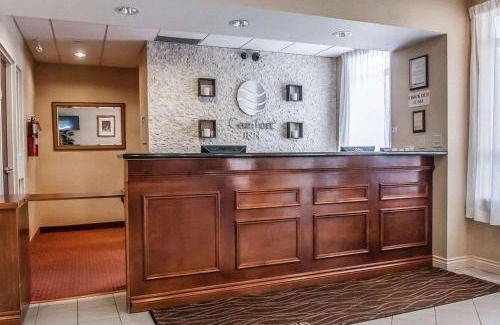 Gateway Hotel | Budget-Friendly Comfort Inn Mississauga with Family Amenities
