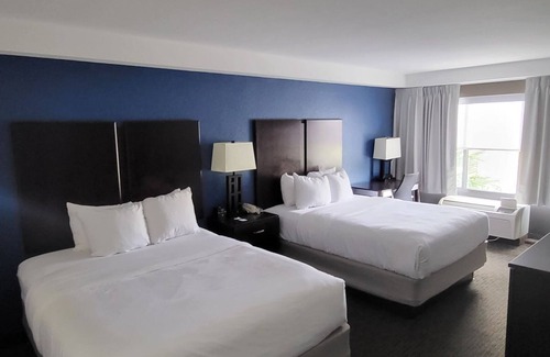 Conover Hotel | Comfort Inn Conover-Hickory: Pet-Friendly Stay with Pool