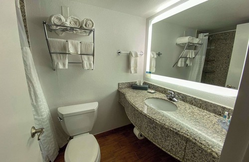 Conover Hotel | Comfort Inn Conover-Hickory: Pet-Friendly Stay with Pool