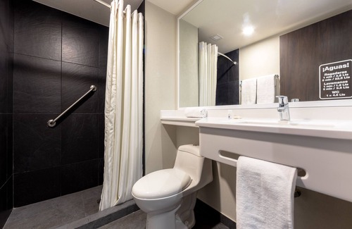Delicias Hotel | Eco-Friendly Comfort Inn Delicias with Spa & Family Amenities