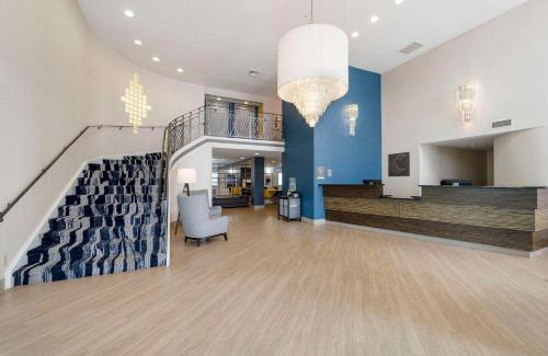 Edinburgh Hotel | Pet-Friendly Comfort Inn near Indiana Premium Outlets