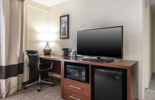 Indianapolis Hotel | Comfort Inn Indianapolis North - Family-Friendly & Inviting