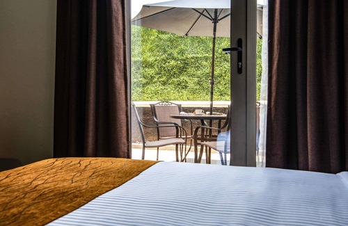 Irapuato Hotel | Inviting Comfort Inn Irapuato: Top Amenities Await You
