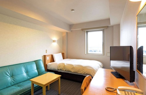Kofu Hotel | Guest Rated Comfort Inn Kofu: Family-Friendly with Breakfast