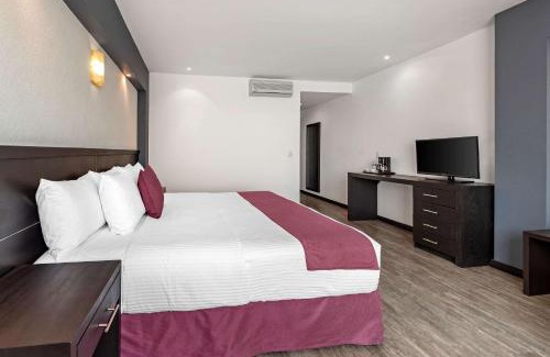 Morelia Hotel | Welcoming Comfort Inn Morelia: Family-Friendly Amenities