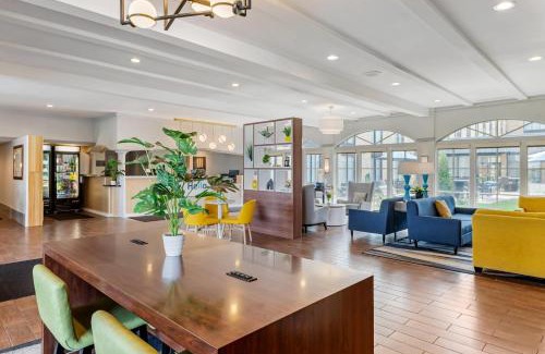 East Bloomington Hotel | Convenient Comfort Inn MSP: Your Gateway to Mall of America