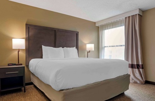 Opelika Hotel | Family-Friendly Comfort Inn Opelika - Auburn with Pool & Spa
