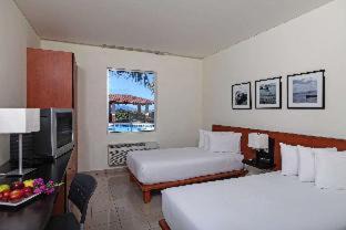 La Union Hotel | Discover Comfort Inn Real La Union: Family-Friendly Retreat