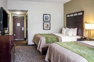 Barton Hotel | Comfort Inn: Eco-Friendly Stay with Hot Tub & Breakfast