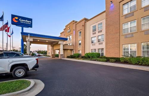 Allen Park Hotel | Convenient Comfort Inn & Suites Allen Park with Hot Tub