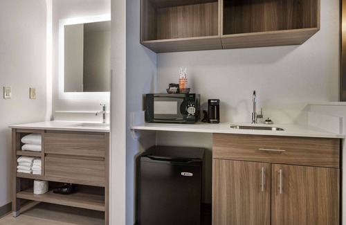 Beaver Hotel | Top-Rated Comfort Inn & Suites Beaver with Pool and Spa