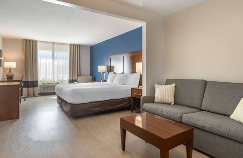 Beaver Hotel | Top-Rated Comfort Inn & Suites Beaver with Pool and Spa