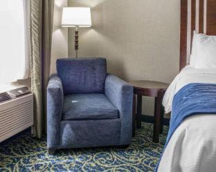 Butler Hotel | Discover Comfort Inn & Suites Butler: Family-Friendly Getaway