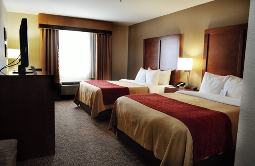 Covington Hotel | Eco-Friendly Comfort Inn & Suites Covington with Pool Access