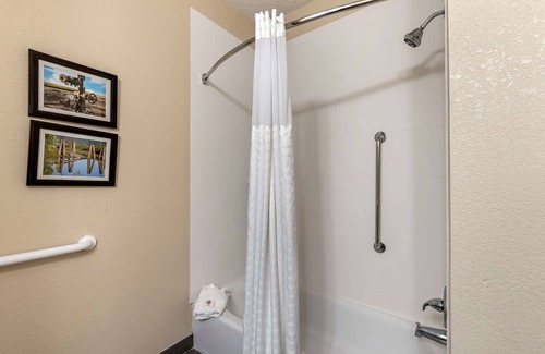 El Dorado Hotel | Comfort Inn & Suites El Dorado: Family-Friendly Retreat