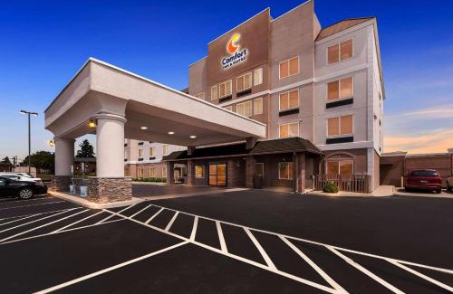 Heath Hotel | Discover Comfort Inn & Suites Columbus East with Pool & Dining