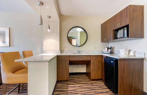 Great Falls Hotel | Top-Rated Comfort Inn & Suites Market - Airport Awaits You