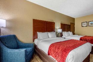 McComb Hotel | Cozy Comfort Inn & Suites: Oceanfront with Pool Access