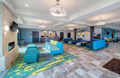 Central Oklahoma City Hotel | Convenient Comfort Inn & Suites in Oklahoma City Near Bricktown