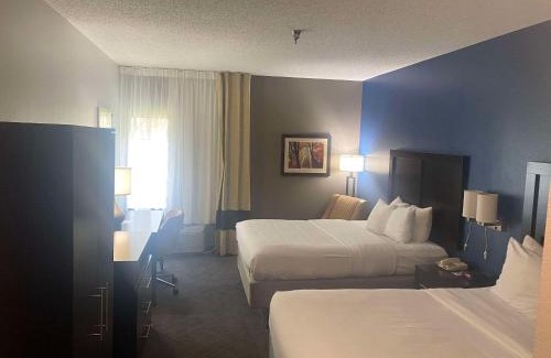 Trussville Hotel | Discover Comfort Inn & Suites Trussville: Family-Friendly Stay