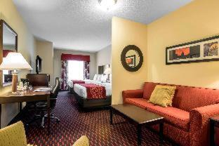 Tunkhannock Hotel | Pet-Friendly Comfort Inn & Suites with Ocean View Amenities