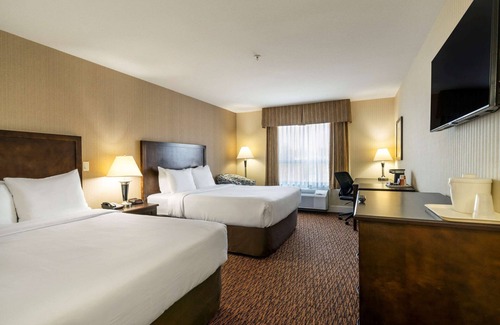 Fleetwood Hotel | Welcoming Comfort Inn Surrey Hotel with Family-Friendly Amenities